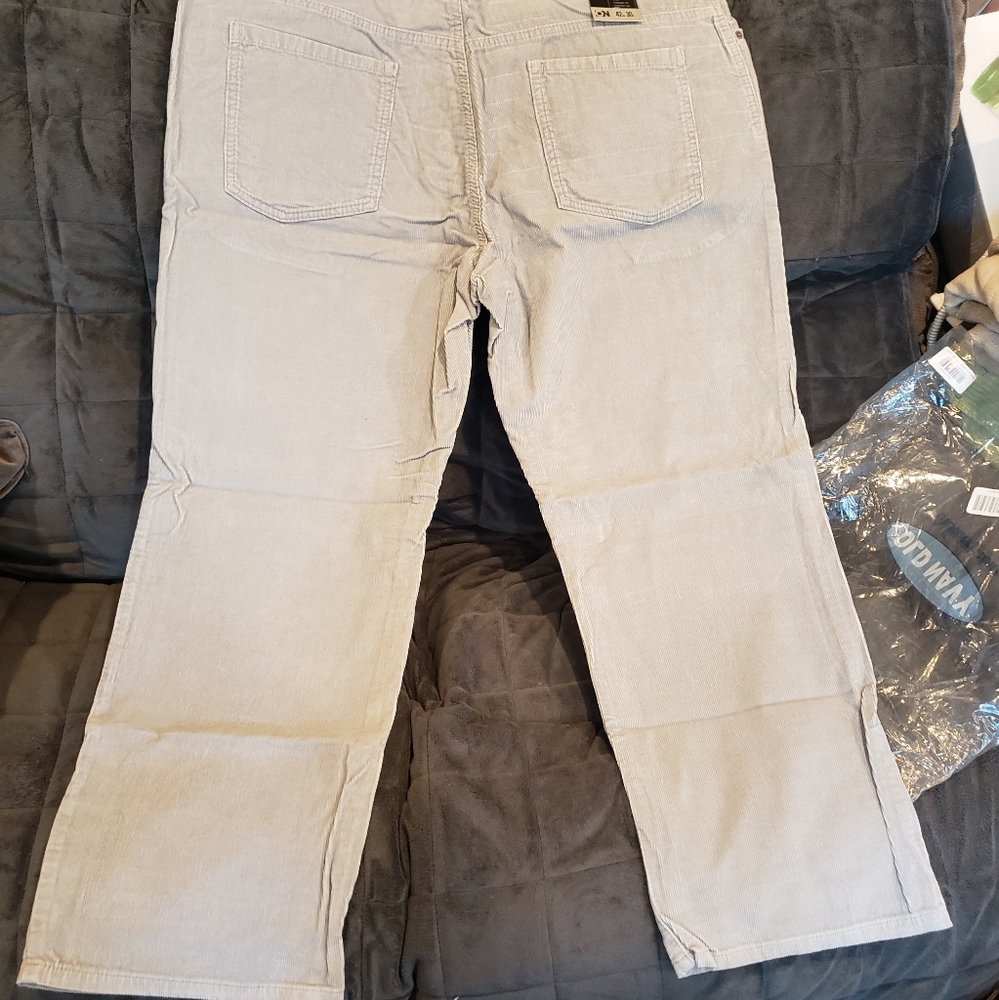 NWT Old Navy 42x30 gray/blue corduroy straight